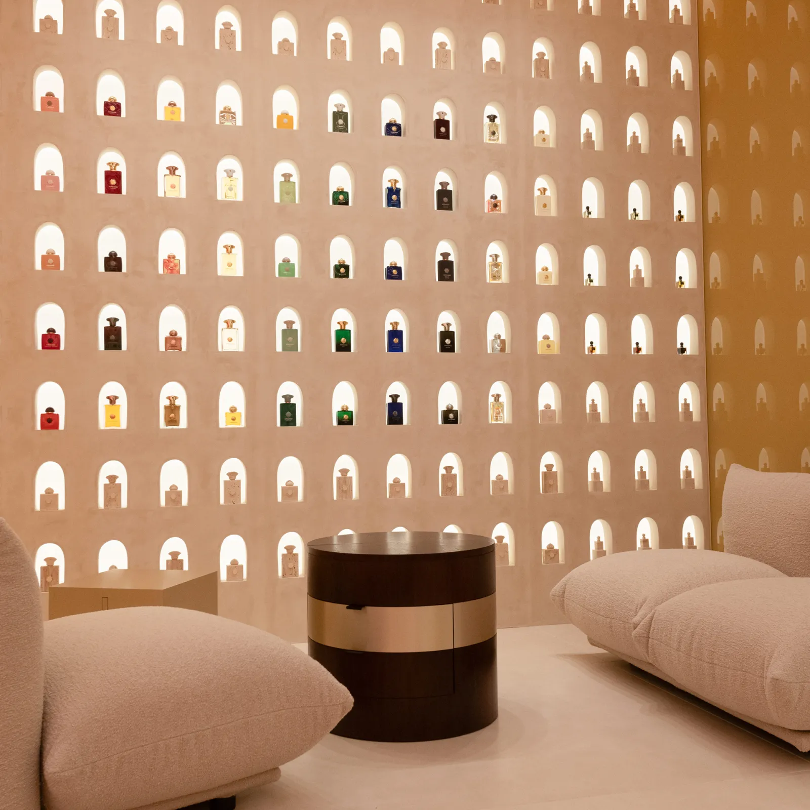 Dispositif Amouage — American Dream installé